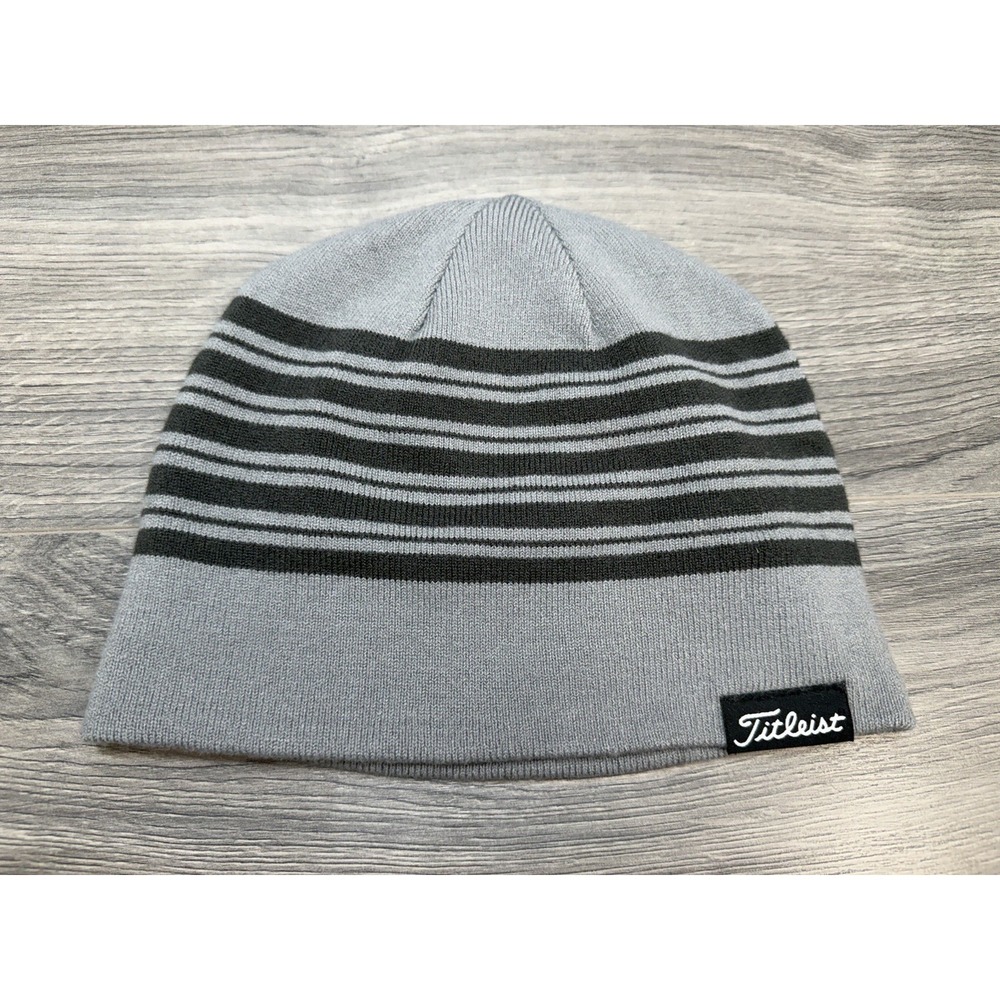Titleist Lifestyle Reversible Gray/Charcoal Golf Beanie Outdoor Winter Logo Golf